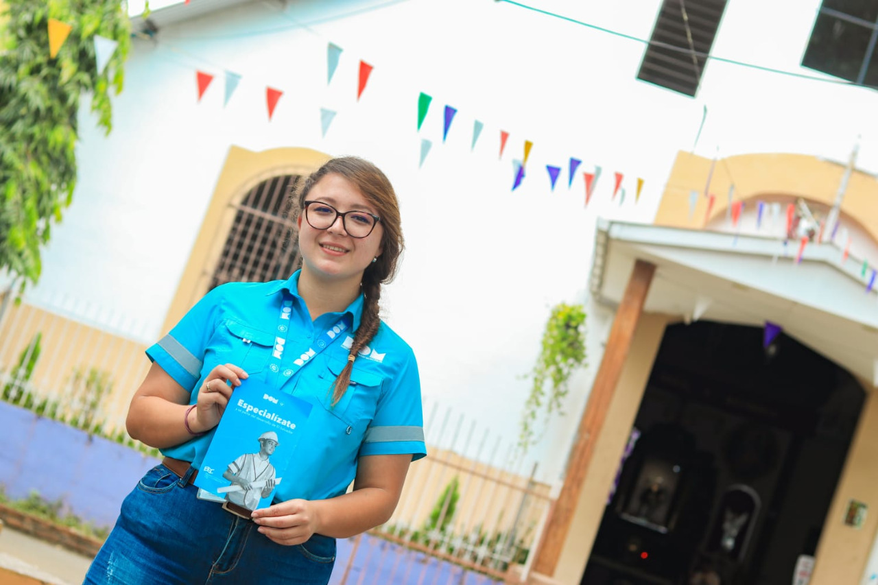 escuela-especializada-para-la-construccion-de-la-dom-beneficiara-a-jovenes-de-los-14-departamentos-del-pais